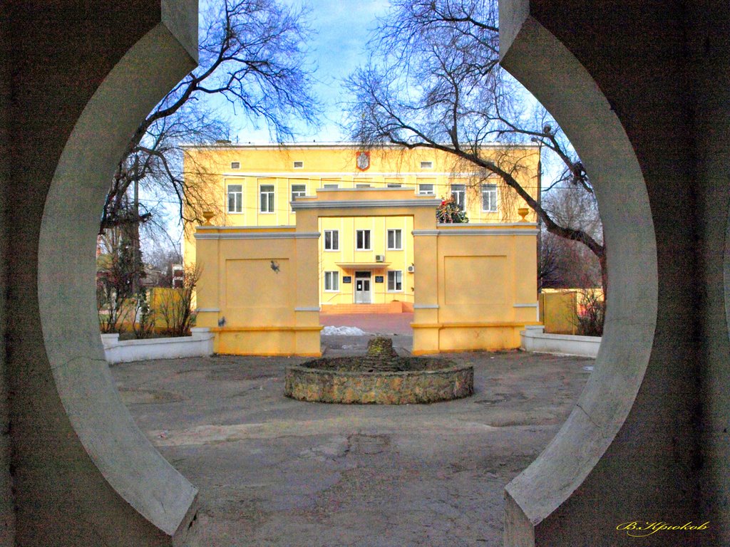 Горисполком - глазами зрителя "Зари".