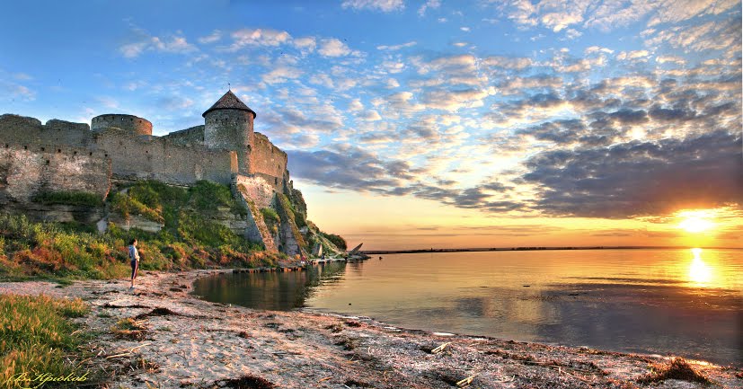 Fortress of Belgorod - Dniester, sunset. Белгород-Днестровская крепость - панорама с закатом.