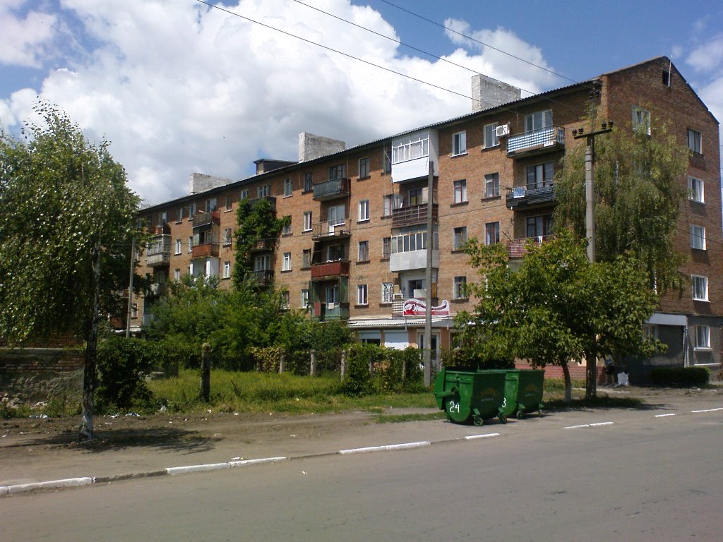 П - образный жил масив