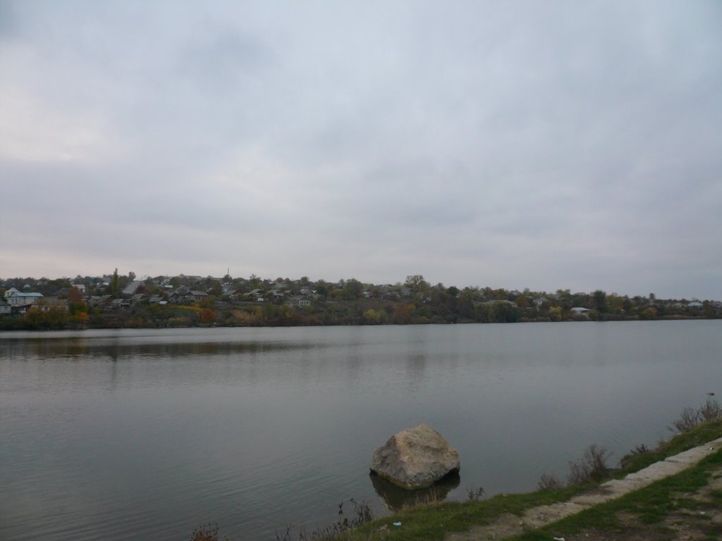 Камень