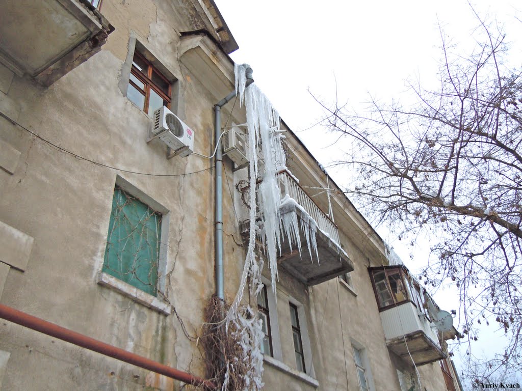 Ice balcony