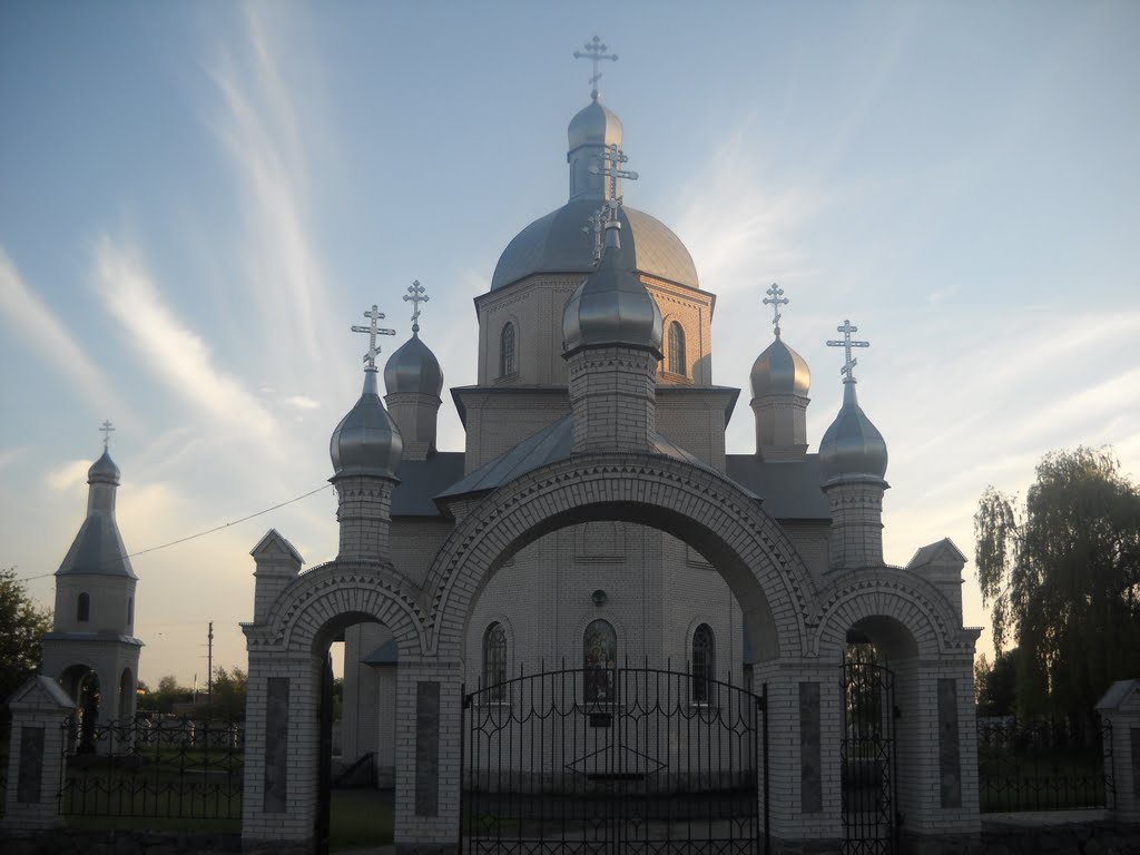 Церква Різдва Богородиці в Зінькові