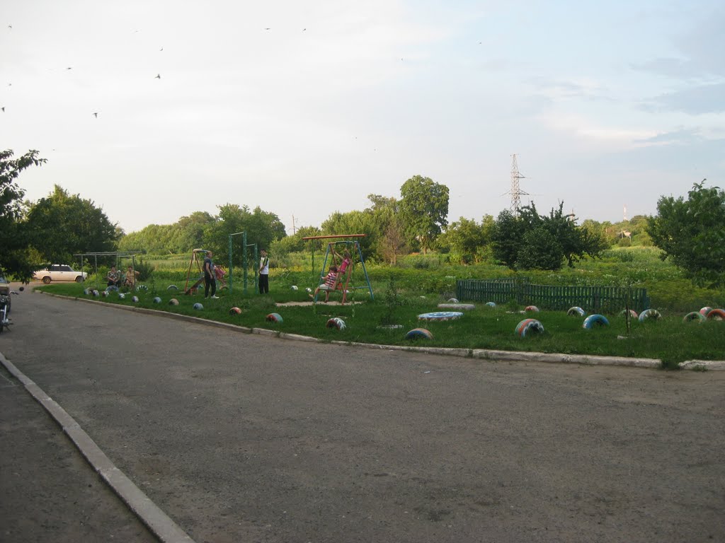 Во дворе