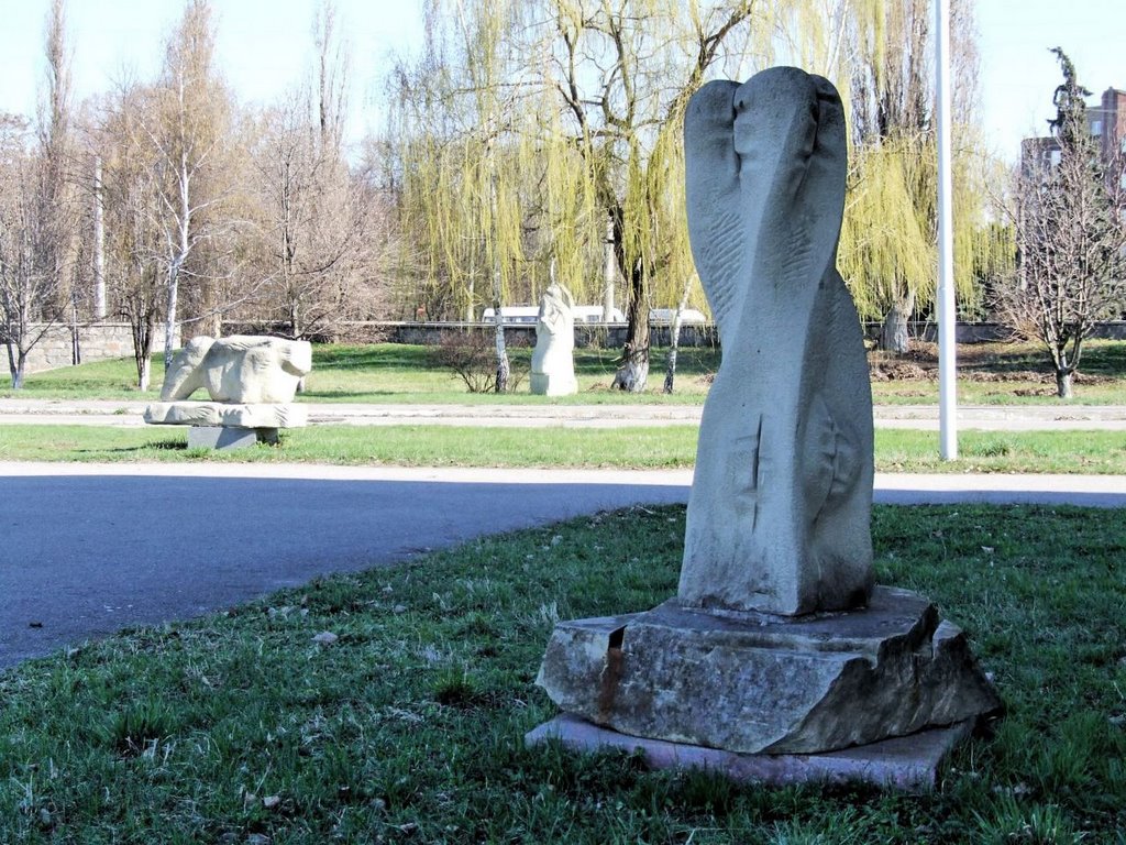 Skulpture. Apr 2006