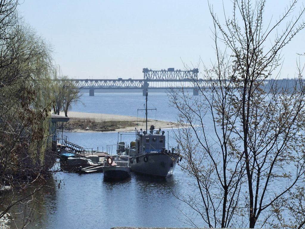 . Apr 2006