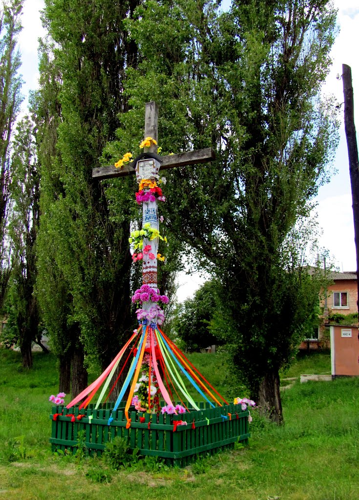Придорожный крест в пгт. Дубровица.
