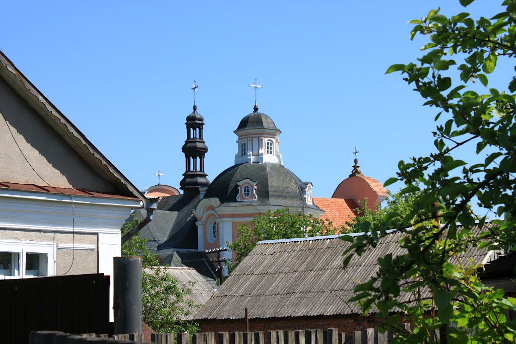 Noviy Korets. Polish Roman Catholic church among the village houses.