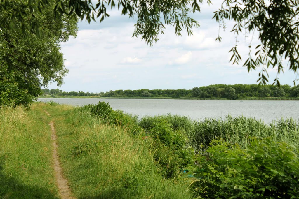 Ikva river, Mlyniv, W-Ukraine