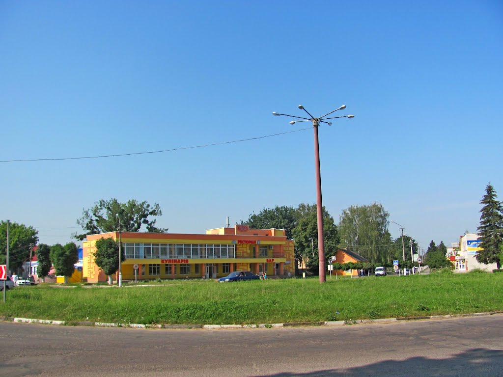 Кольцевая розвязка в пгт. Млинов.