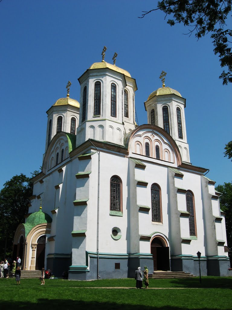 Фото Острог — Богоявленський собор