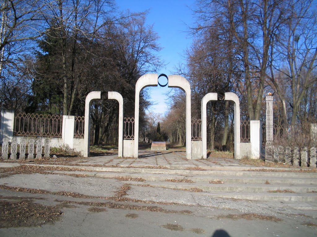 Фото Острог — Jewish cemetery