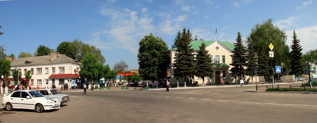 центр міста Білопілля - the central area of ​​the city Bilopillya   2007 р