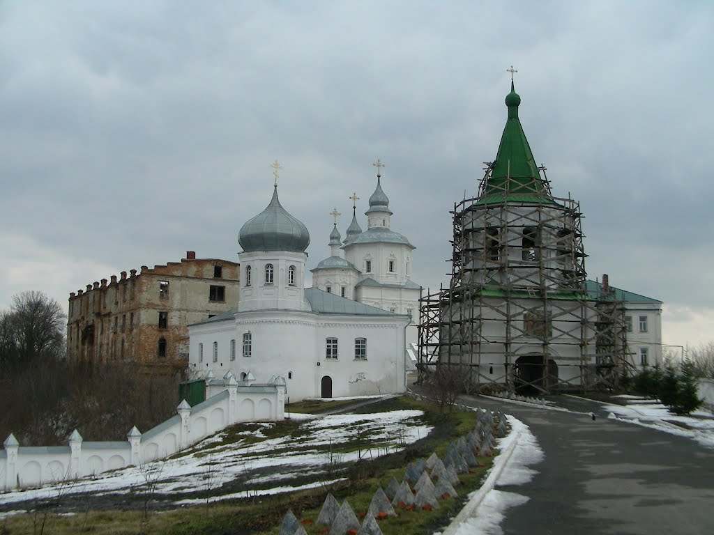 Путивль. Молчанский монастырь.