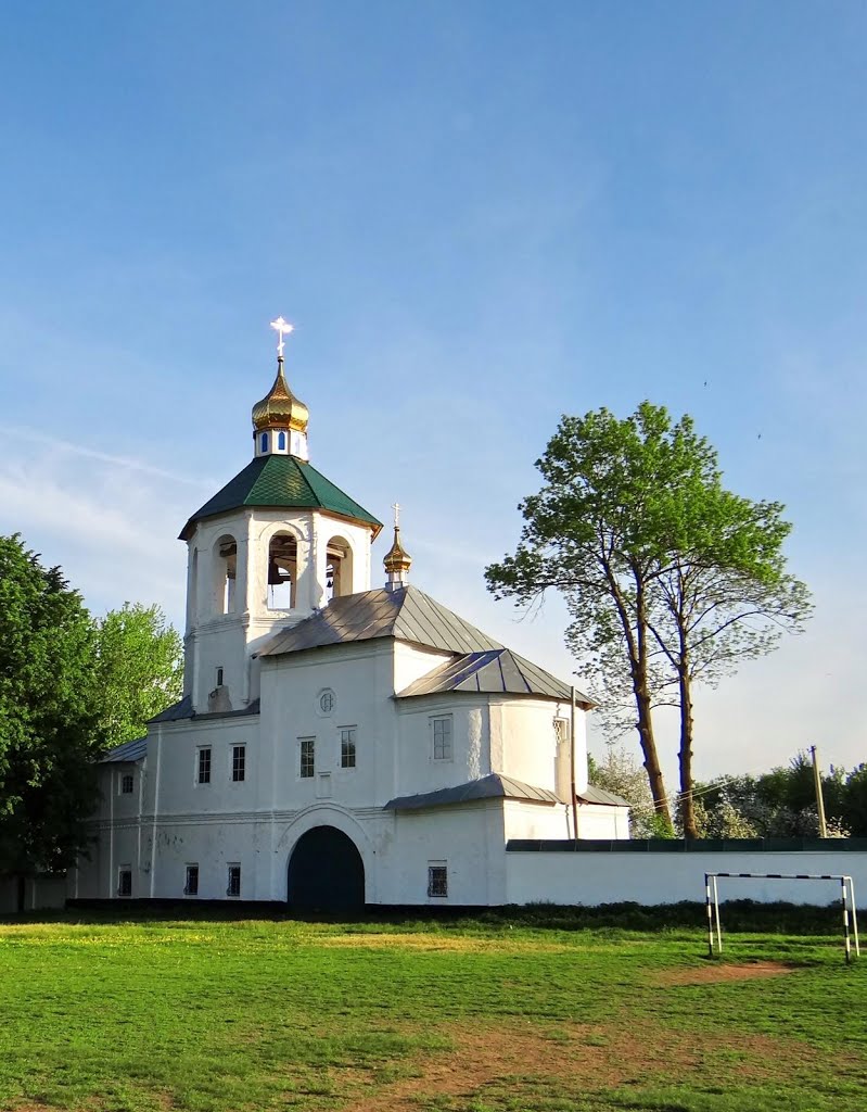 Путивль - Хрестовоздвиженська надбрамна церква, 1697-1707