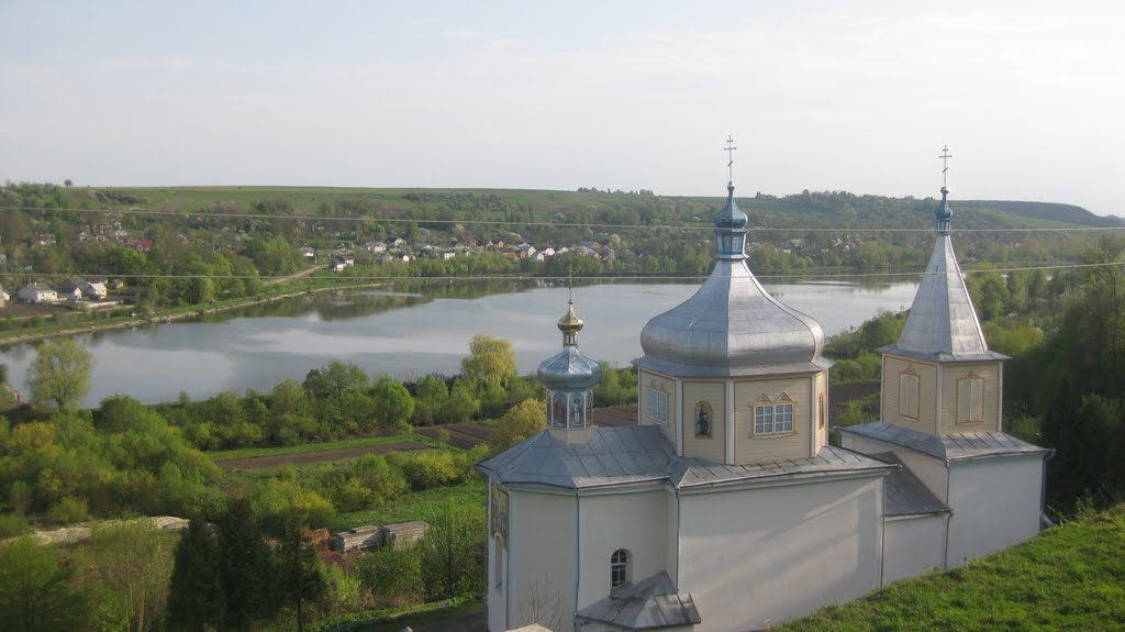 Вишнівецький замок, церква, став