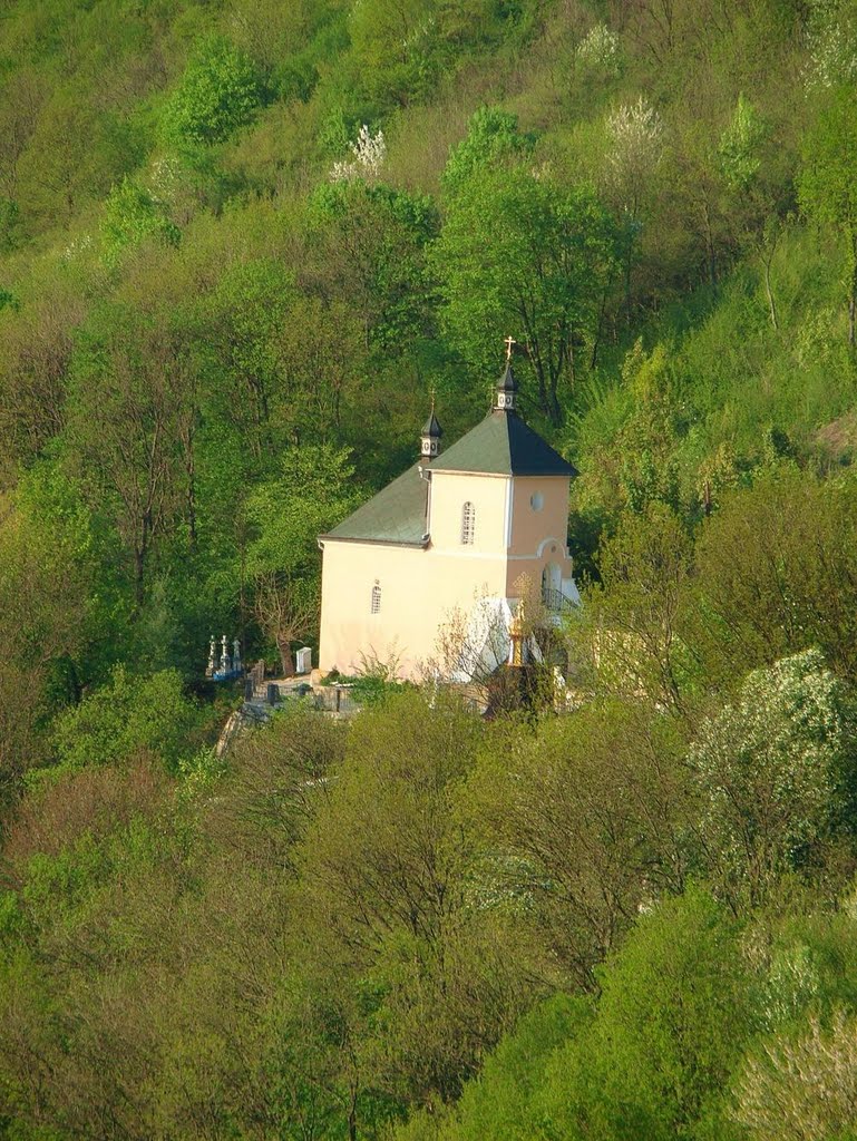монастир на схилах Дністра, monastery