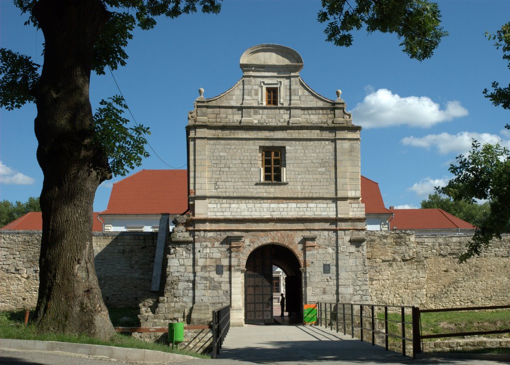 Zbarazh (Zbaraż), Brama zamkowa