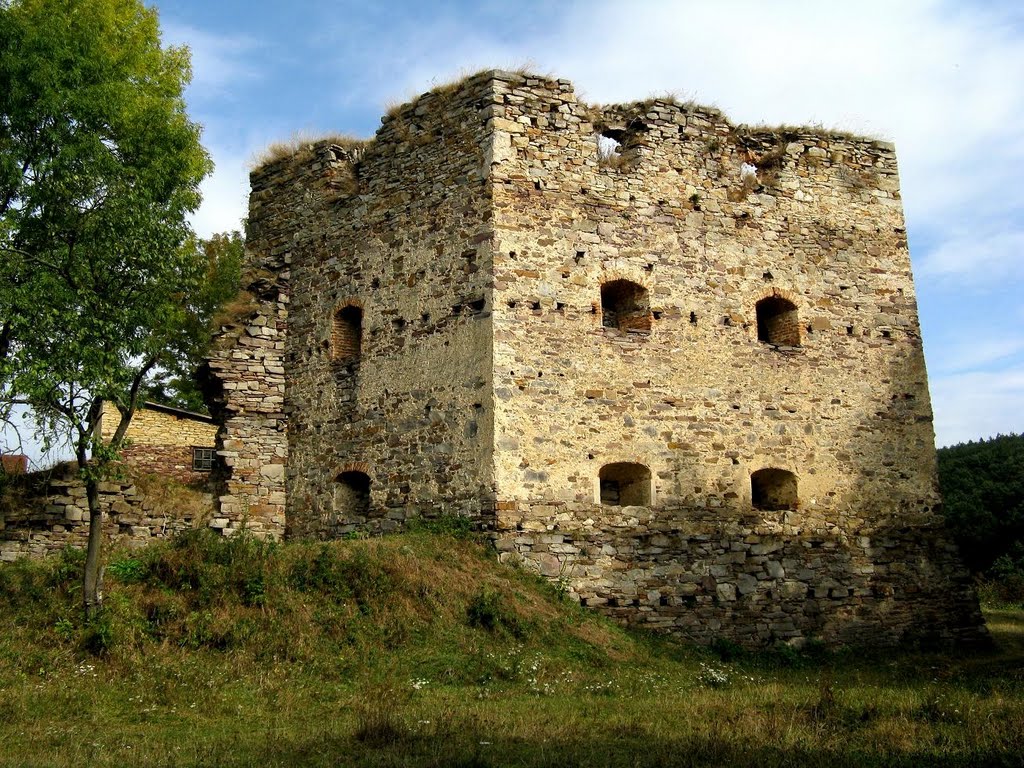 Золотий Потік. Замок. Південна вежа.(1625р.) / Zolotiy Potik. Castle-fortress. Southern tower. (1625)