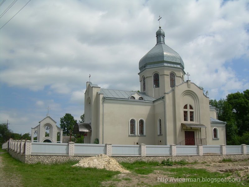 Цебрів. Нова церква з 2007 р. || Tsebriv. New church from 2007