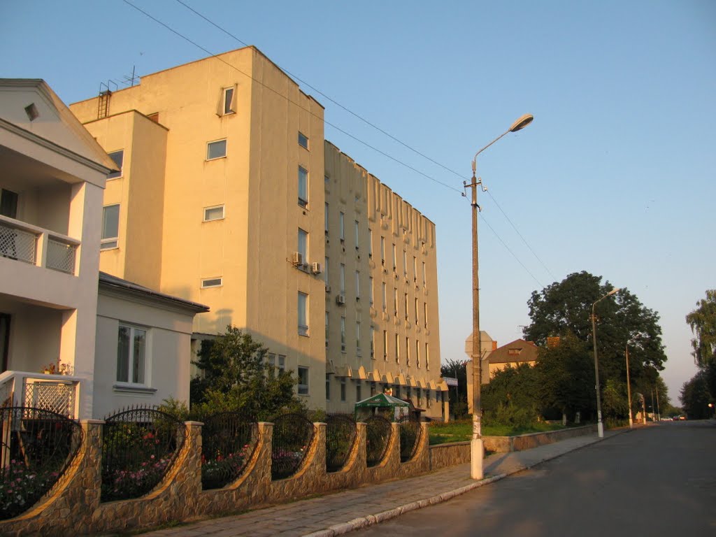 Будинок податкової адміністрації та Укртелекому/House of tax administration and Ukrtelekomu