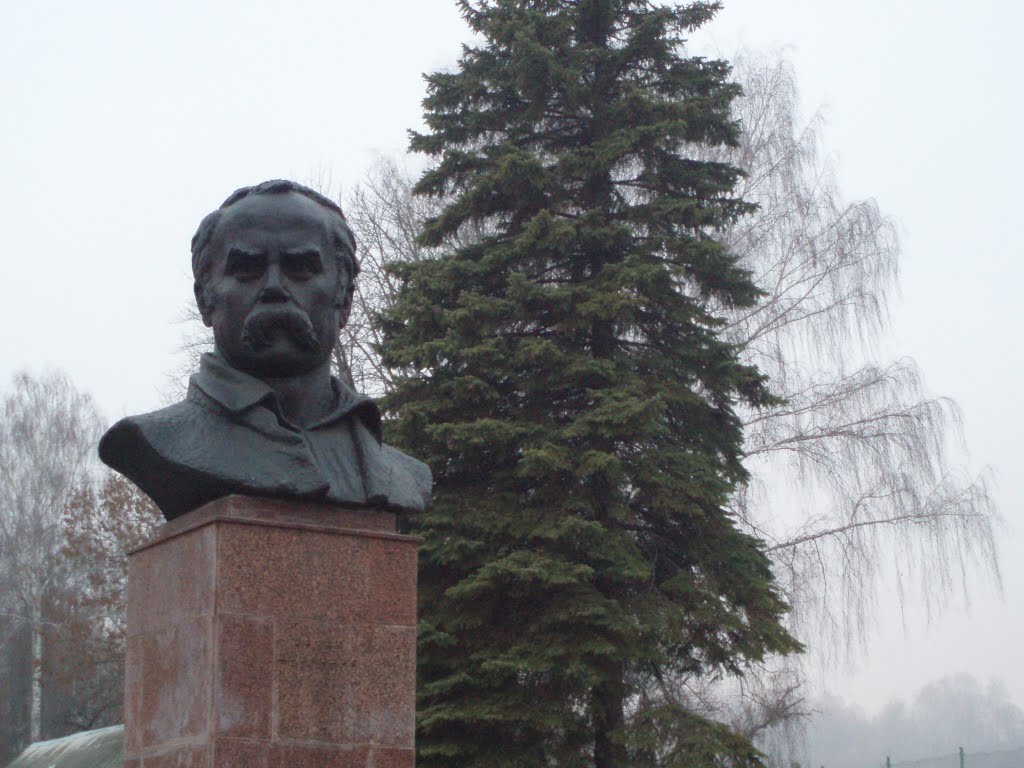 Кременець (Тернопільська обл.) - Памятник Т.Г.Шевченку