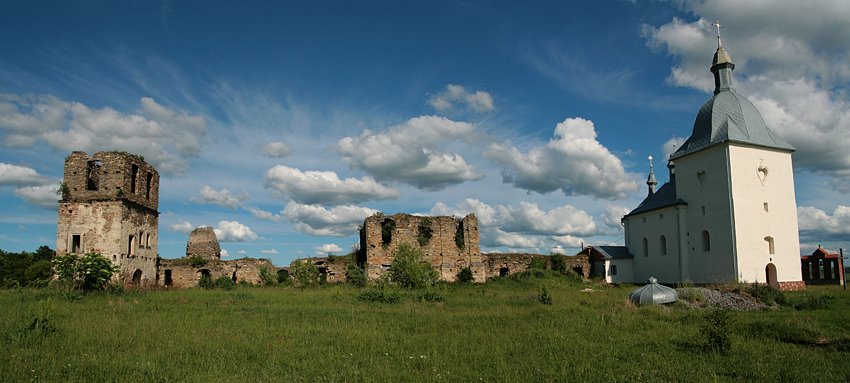 ancient ruins of cathedral in Terebovlya town