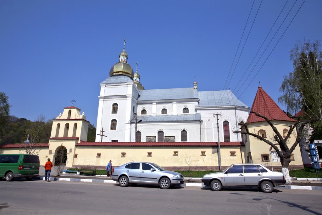 Теребовля, Church of the Assumption of the Virgin Mary and Carmelite Monastery (1635)