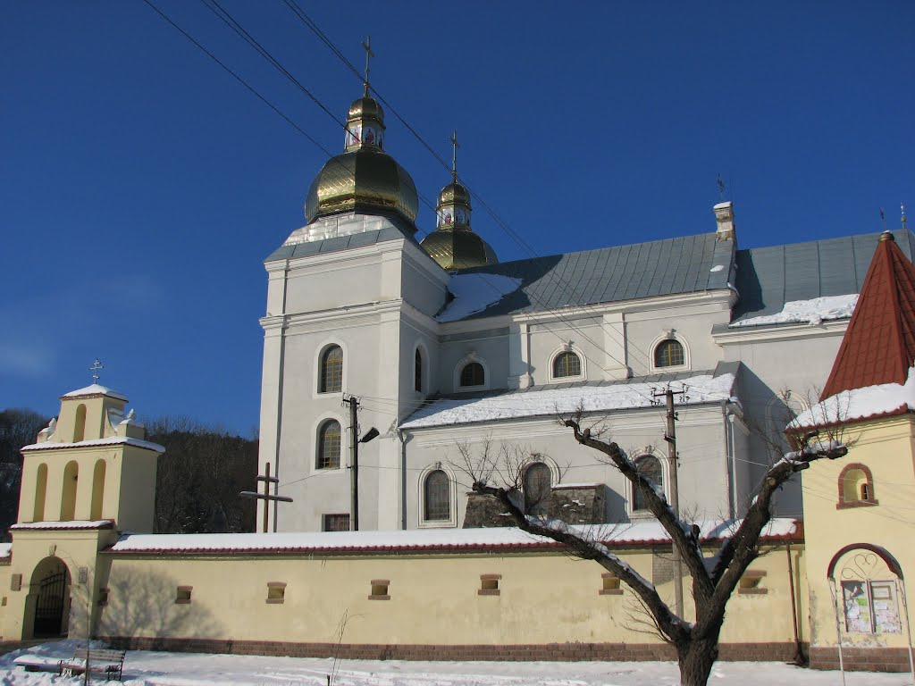 Храм Святого Рівноапостольного Великого Князя Володимира при духовній семінарії УАПЦ.