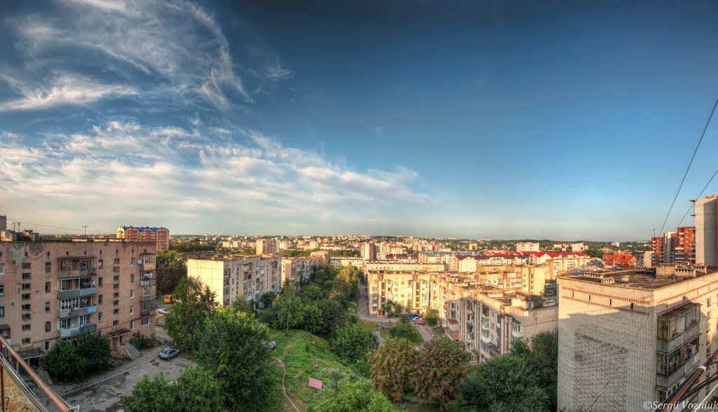Панорама Тернополя із даху Карпенка 6. Ternopil Panorama from Karpenko 6 roof.