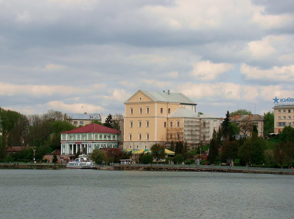Тернопіль - замок над ставом, Ternopil - castle