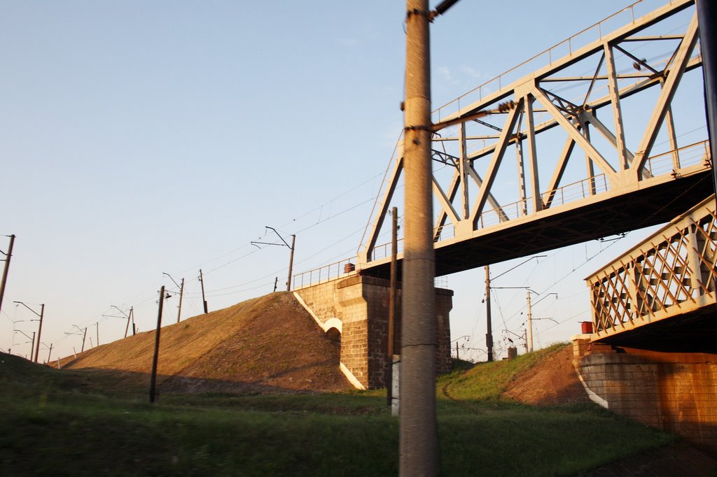 Three-Level Rail Junction