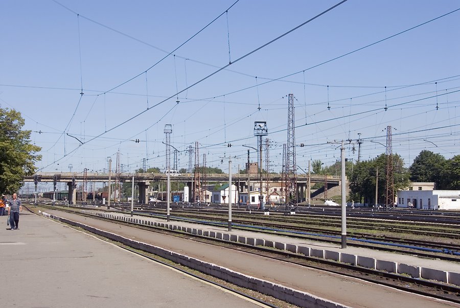 View to main traffic bridge from central railway station, Lozovaya (Lozova), Ukraine, 2007