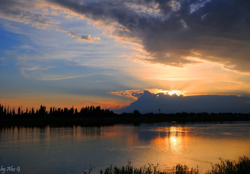 Sunset over the salty lake, Schaslyvtseve, Kherson region
