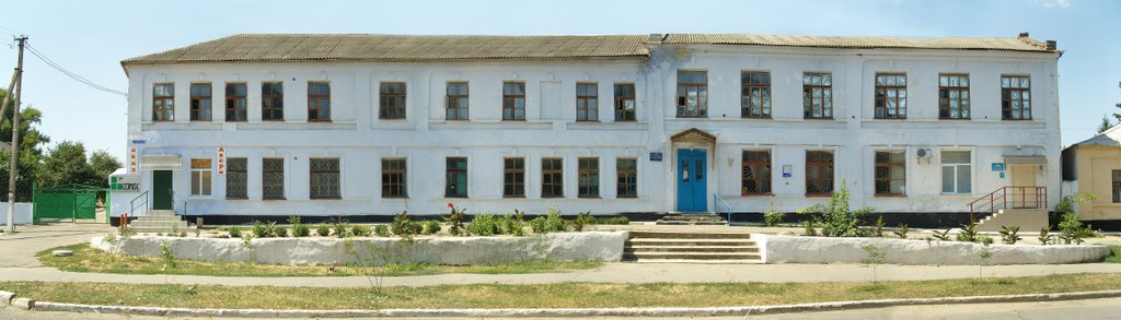 у. Луначарского, 6. Когда-то давно, в этом здании располагалась школа