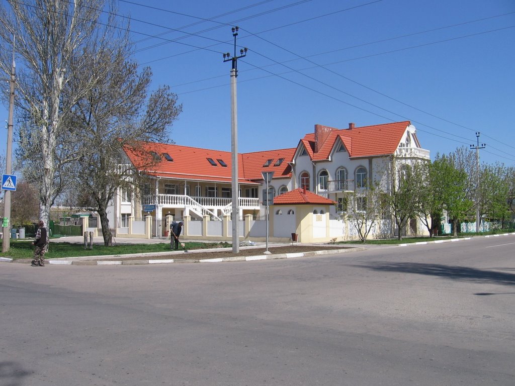 Готель "Квітка Скадовська" по вул.Колгоспна