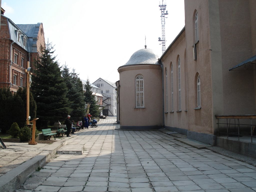Kosciol & Syminarium.