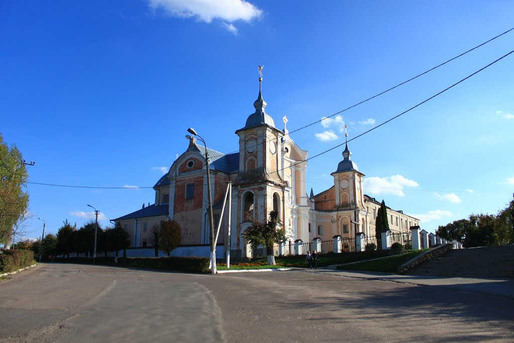 Изяслав. Поднимаясь к костёлу Св. Иосифа.