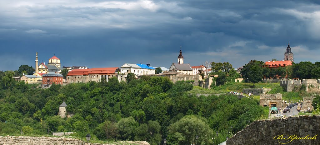 Kamenetz-Podolsk. Panorama of the old city. Каменец-Подольский. Панорама старого города.