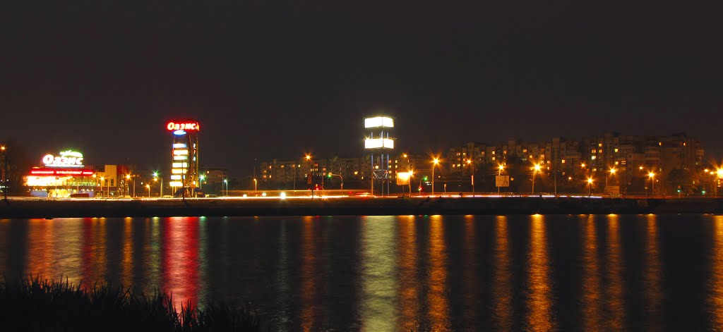 Khmelnitsky. Evening lights under South buh river. / Хмельницкий. Вечером на Южном Буге.
