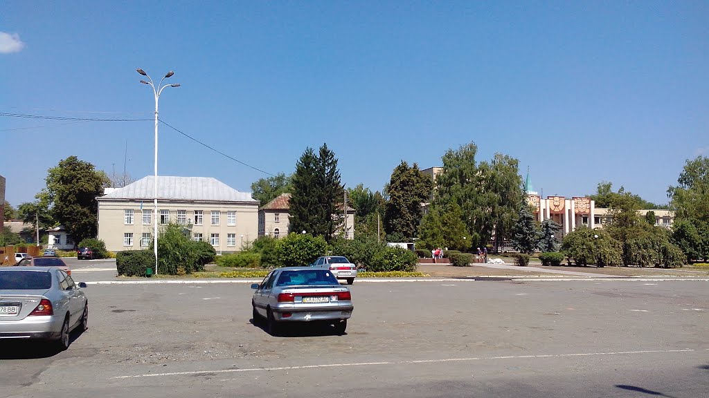 Площа миру