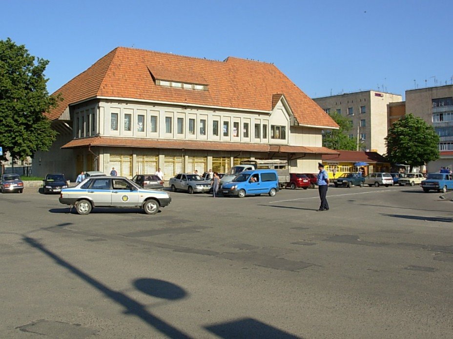 Центр 2004р