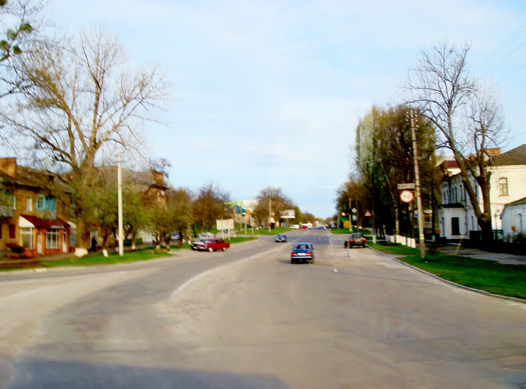 23.04.2012 18:22  г.Звенигородка, проспект Тараса Шевченко.