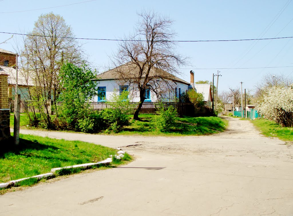26.04.2012 Перекресток улиц Красноармейской и Энгельса.