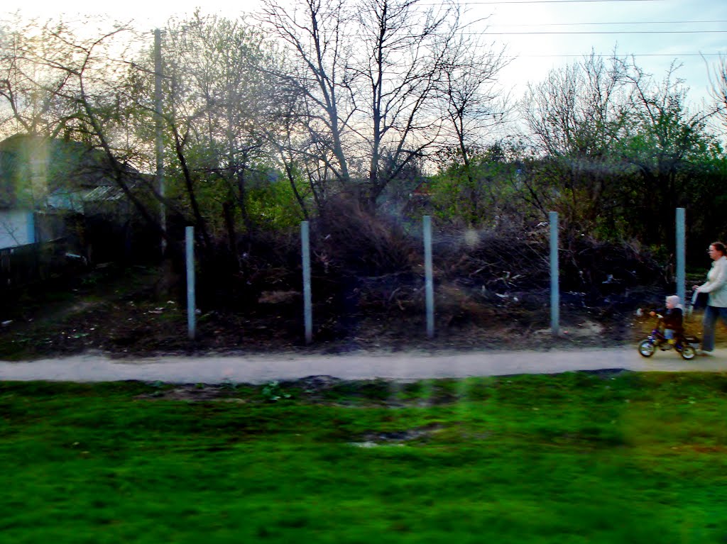 23.04.2012 18:02  Дорога Р04. По Лысянке. Улица Котовского.