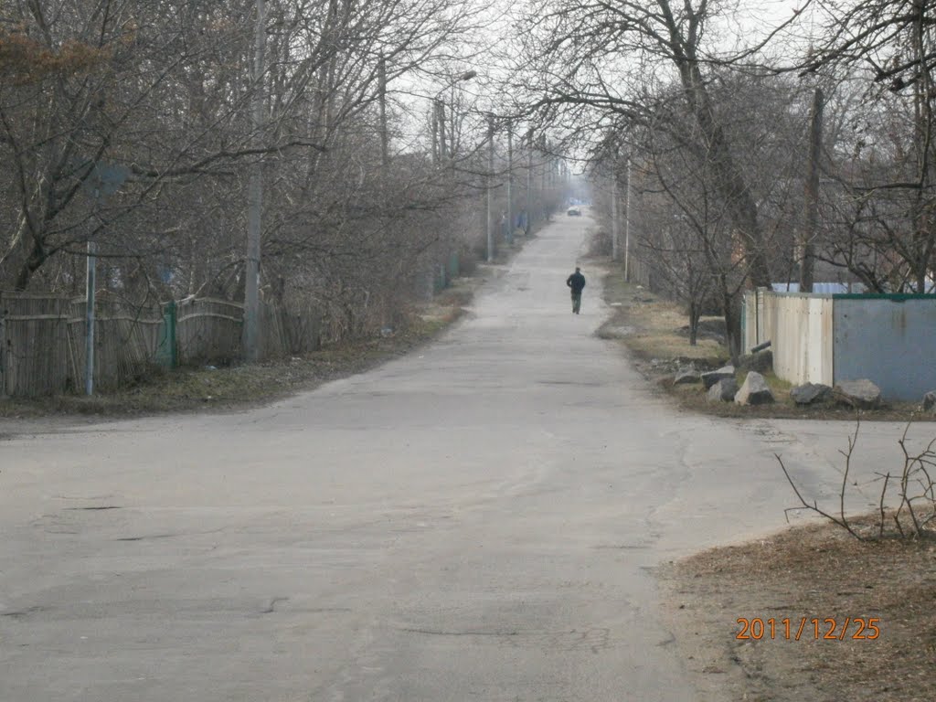 Вулиця Кірова (зліва місто Христинівка, справа село Христинівка)