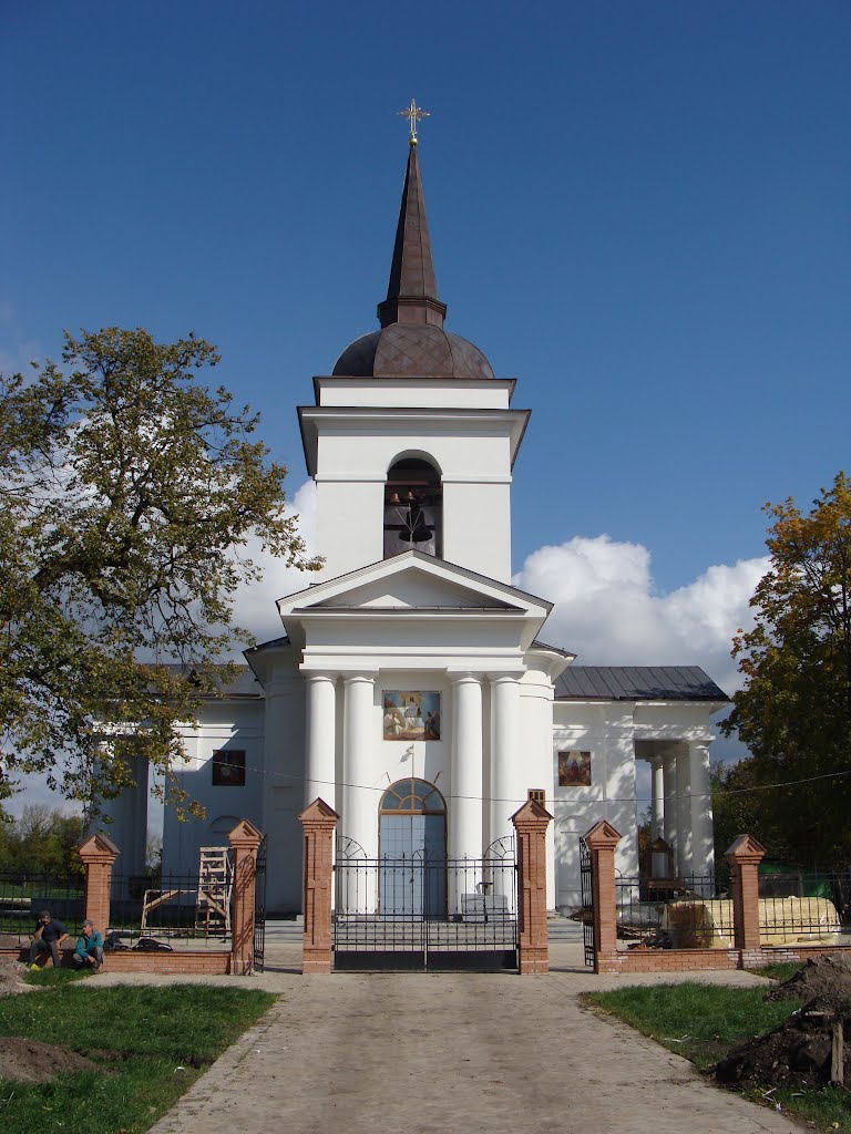 Батурин. Воскресенская церковь. 1803г. Усыпальница гетмана К. Розумовского.