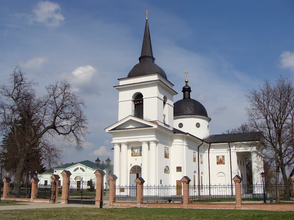 Батурин. Воскресенская церковь. 1803г. Усыпальница графа К. Розумовского.  Высокий классицизм