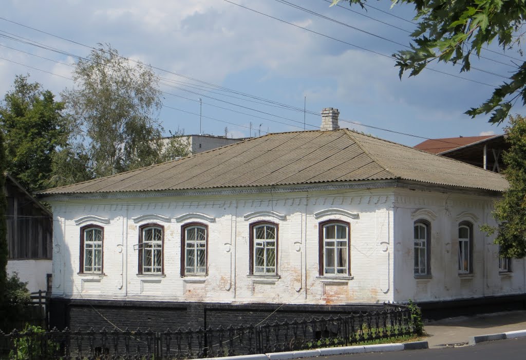 Ічня Чернігівської області. Будинок кін. ХІХ-го - поч. ХХ-го ст./ Ichnya, Chernihiv region. House (the end of XIX – early of XX century).