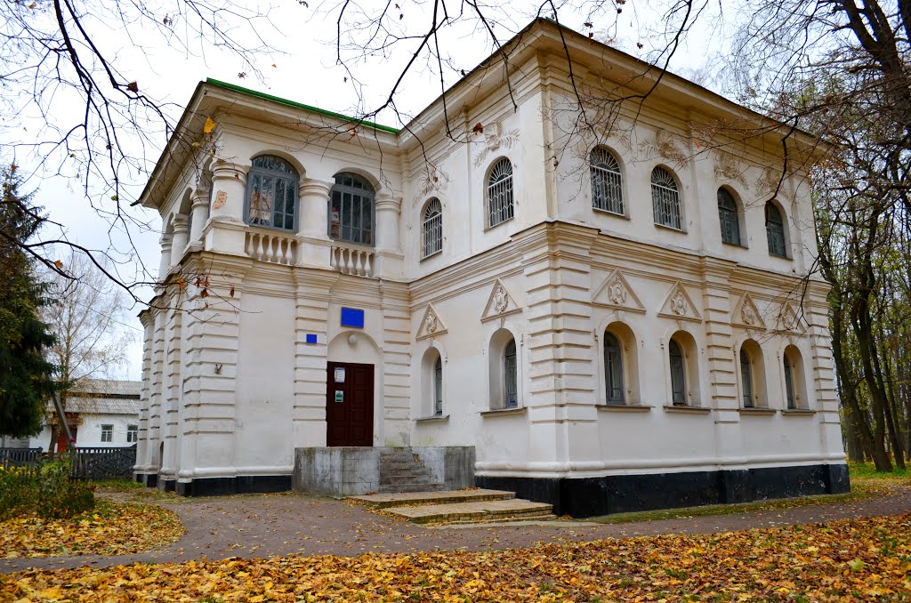 Козелец. Полковая канцелярия 1756-60гг. Украинское барокко / Regimental office of 1756-60. Ukrainian baroque