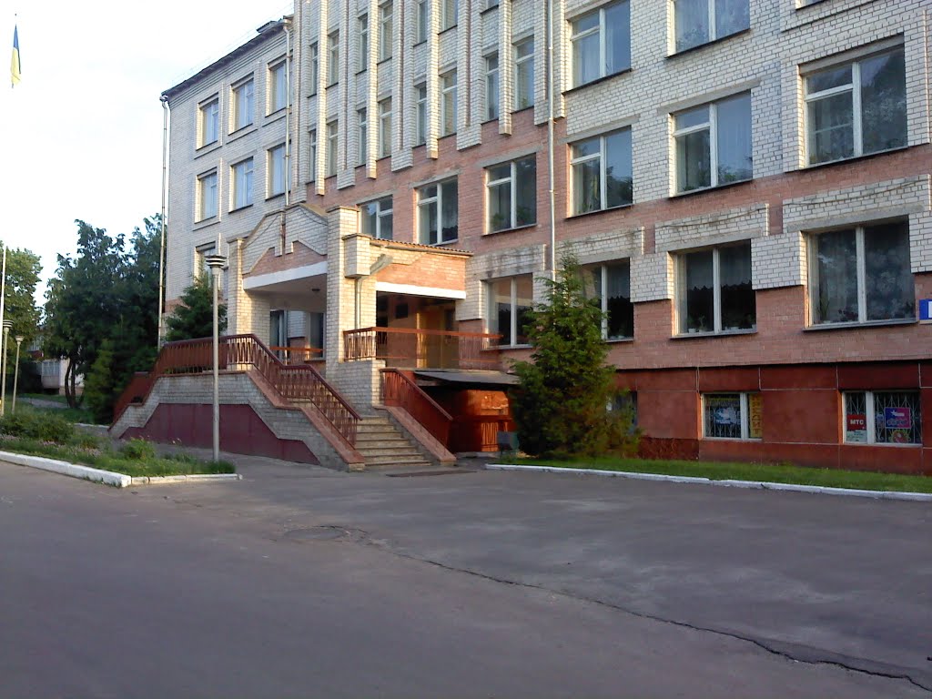 Коропська ЗОШ I-IIIст. ім. Т. Г. Шевченка